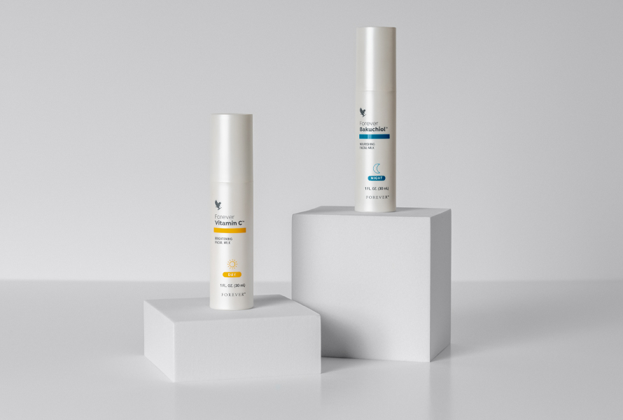 Forever Vitamin C and Bakuchiol Duo – skræddersyet hudpleje til dag og nat, ansigtsmælk med C-vitamin (THD) og plantebaseret retinol (A-vitamin), bakuchiol.